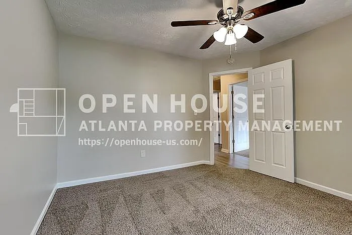 70 Leighs Grove Way — Photo 13