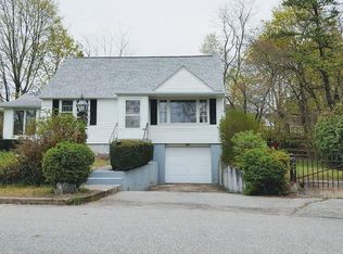 17 Scotland Rd, Cranston, RI 02920