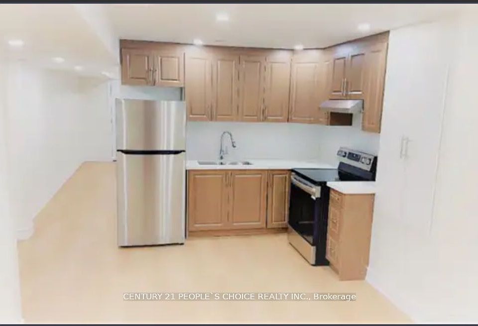 1st image of 3 Aldenham St #2
