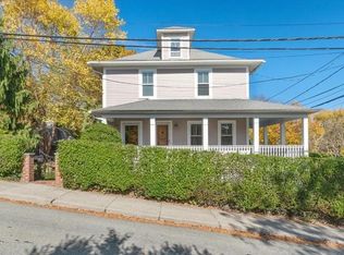18 Long St #2, East Greenwich, RI 02818