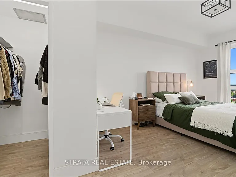 20 Dean Park Rd #Penthouse 8 — Photo 12