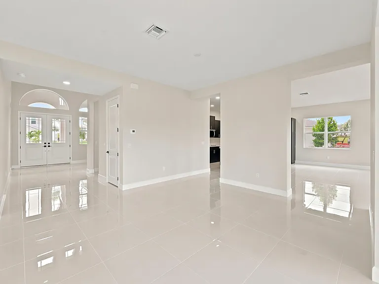 14261 Spruce Pine Dr — Photo 30