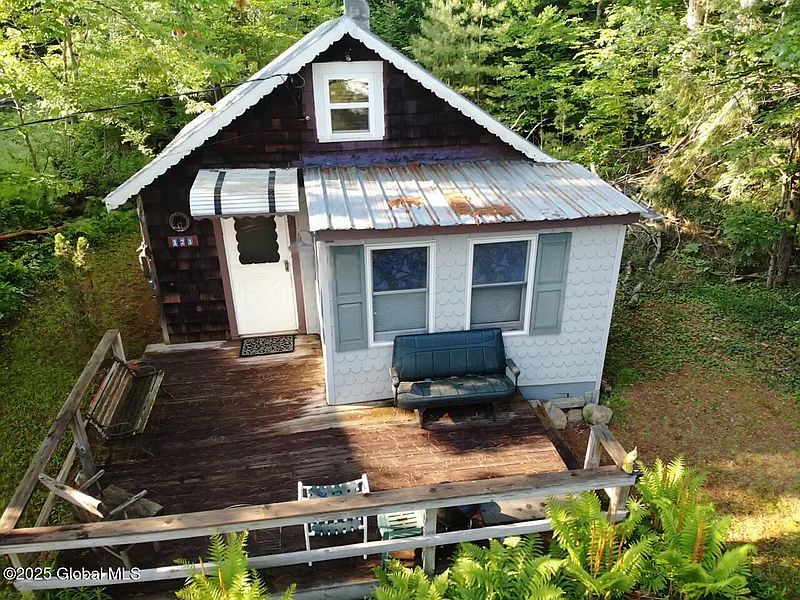 2nd image of 121 Fisher Road