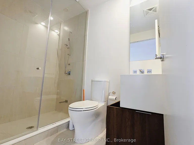 1 Bloor St E #4108 — Photo 14