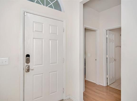 5th image of 10505 Jaybird Dr