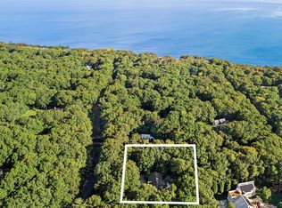 4 Semaphore Rd, East Hampton, NY 11937