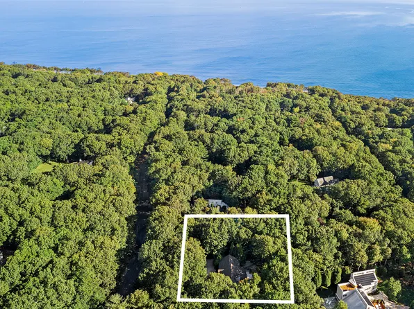 4 Semaphore Rd, East Hampton, NY 11937