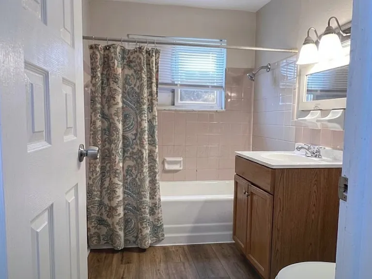 940 Ferndale Pl #B — Photo 4