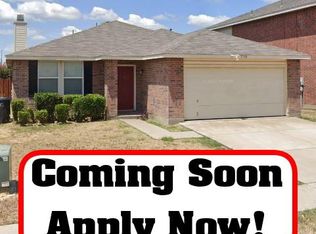 9100 Quarter Horse Ln, Fort Worth, TX 76123