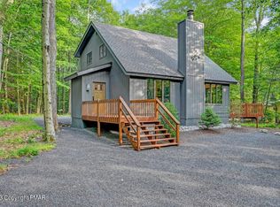 1377 Pine Cone Rd, Pocono Pines, PA 18350