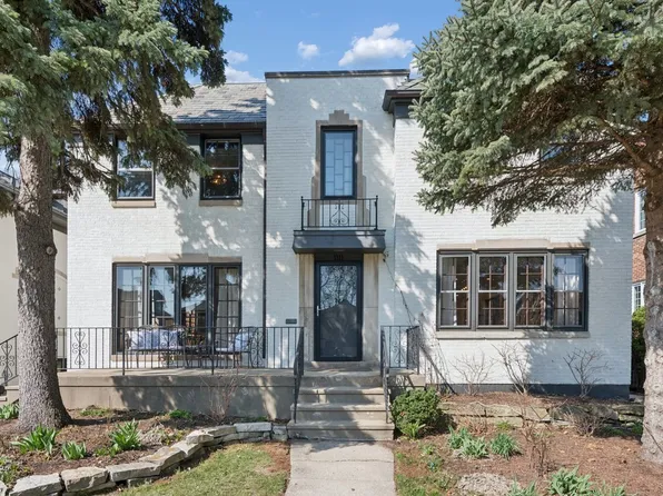1111 Woodbine Ave, Oak Park, IL 60302