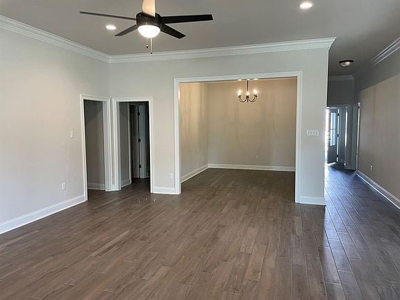 3rd image of 416 Rue Evangeline