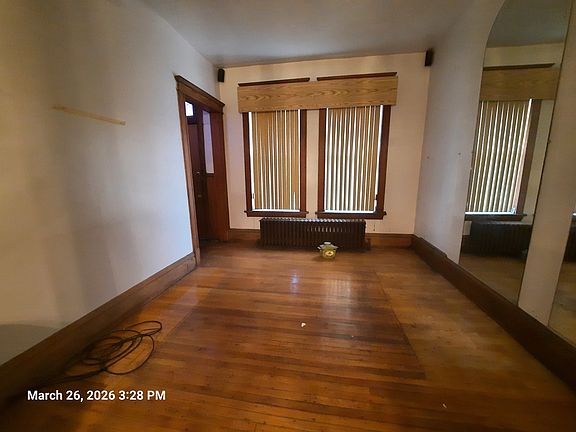 2nd image of 4516 W Van Buren St
