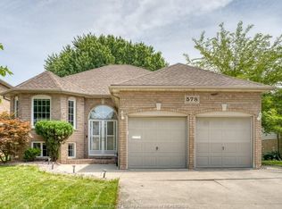 578 Lakeview Ave, Windsor, ON N8P 1E2