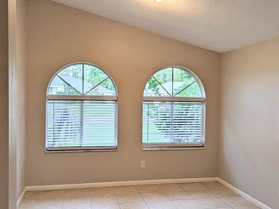 5th image of 30 Brigadoon Ln