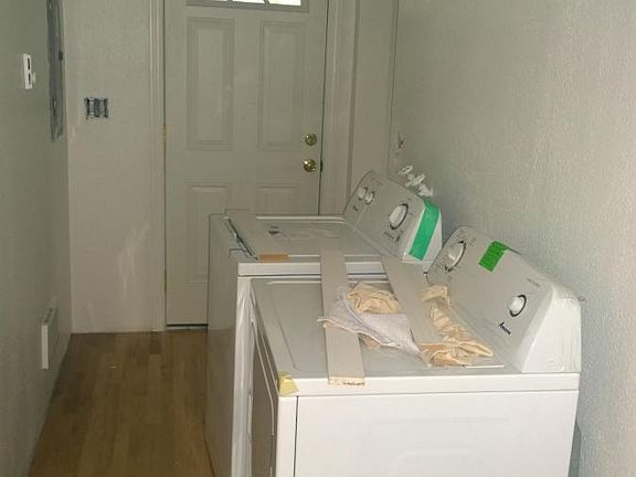 Side Door/Laundry area
