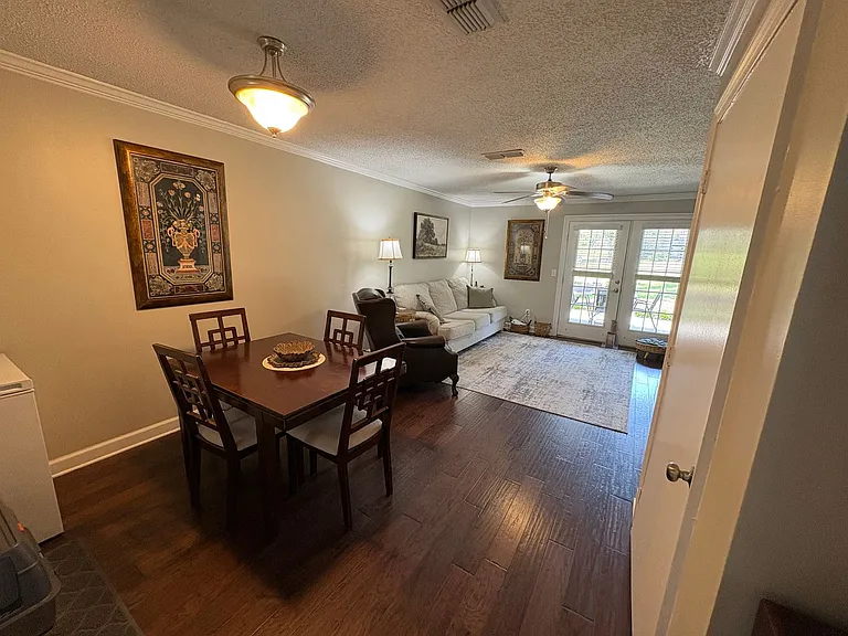 2112 Old Taylor Rd — Photo 9