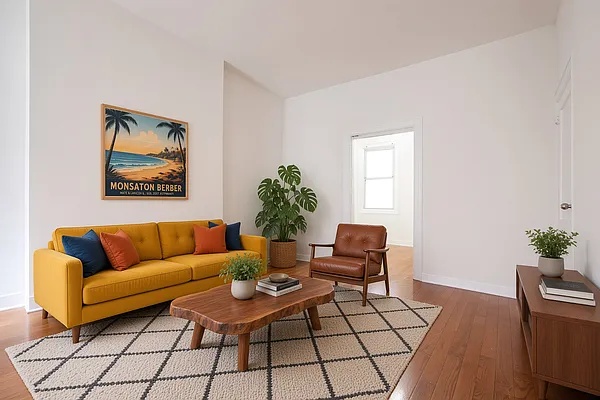 Living room, photo 2