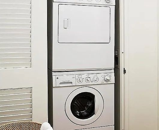 4th image of 1775 York Ave APT 35B