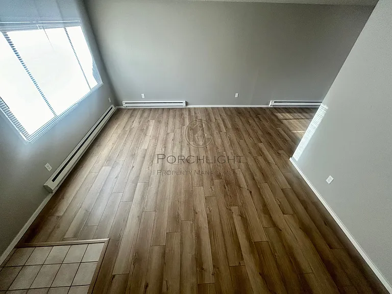 3435 Redwood Ave #5 — Photo 3