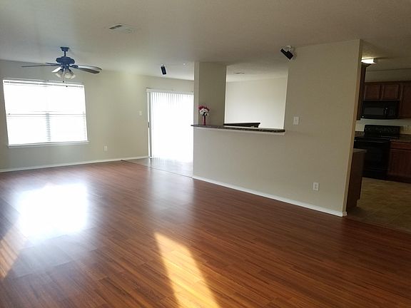 2nd image of 1713 Vineridge Ln