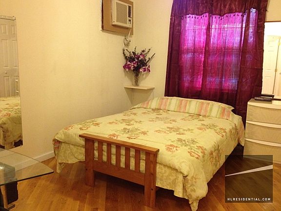 2nd image of 3725 Greenpoint Ave APT 3