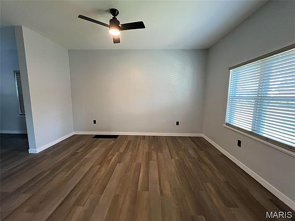 2nd image of 6749 Vernon Ave