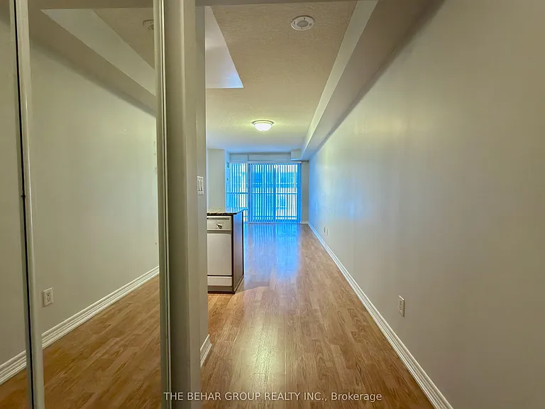 761 Bay St #706 — Photo 6