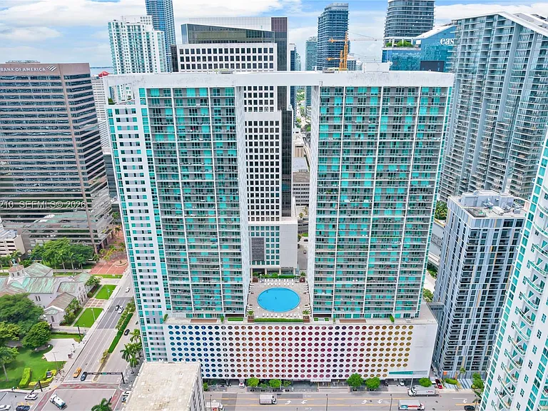 500 Brickell Ave #2700 — Photo 3