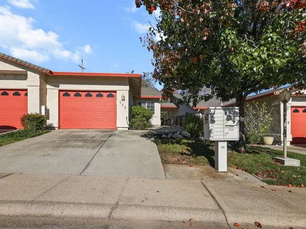 720 Stonebriar Trl, Redding, CA 96003