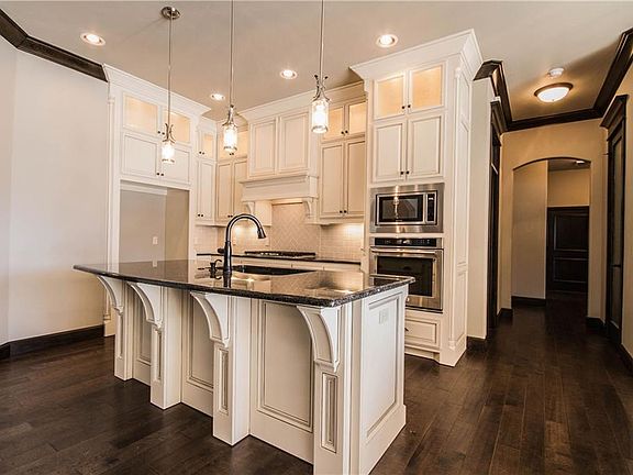 2nd image of 1110 W Flowering Peach Way