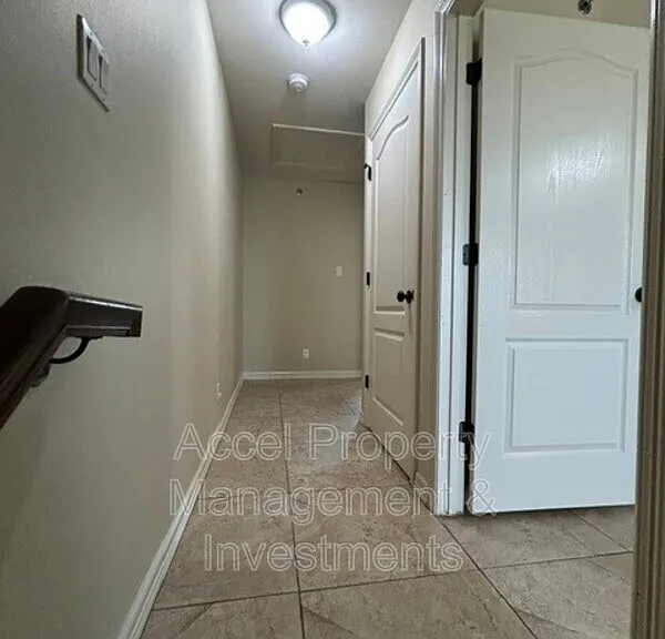 2603 E Eisenhower Ave #2 — Photo 12