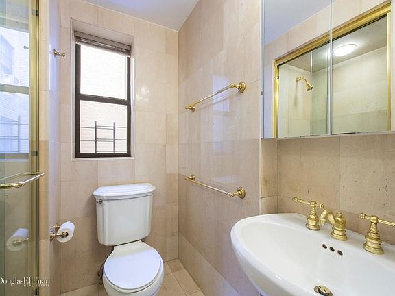 5th image of 111 E 88th St APT 6B