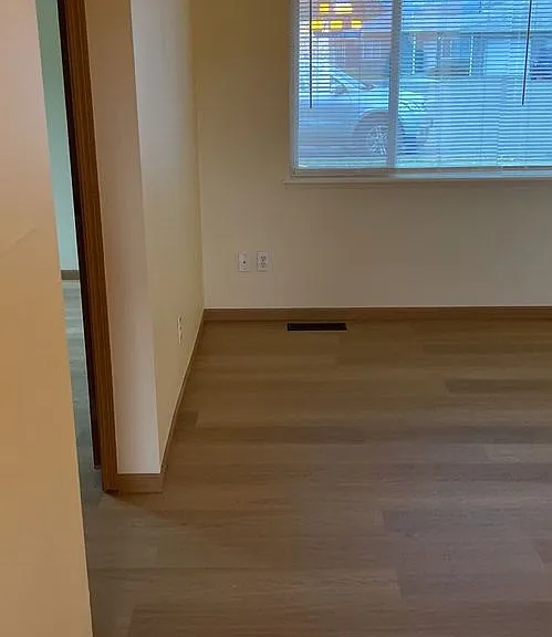 Oak Street Town Homes — Photo 27