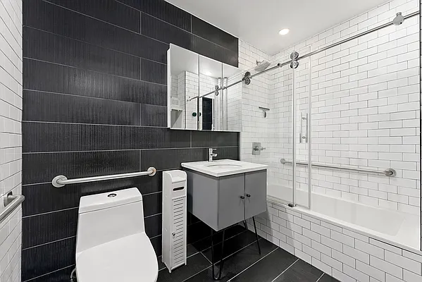 Rented by Compass | media 16