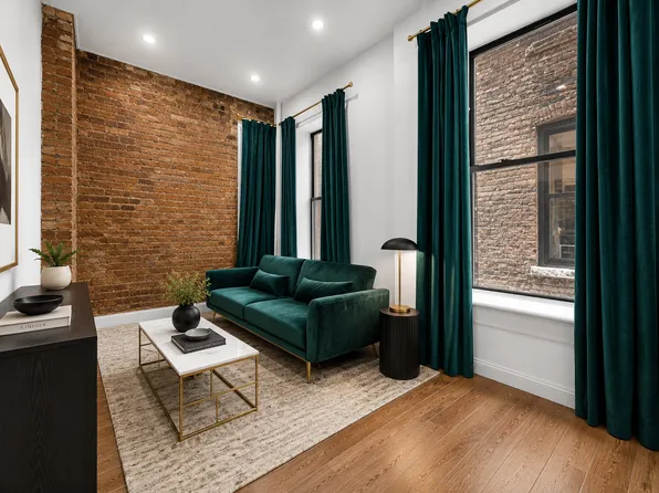 248 Broome St APT 4, New York, NY 10002