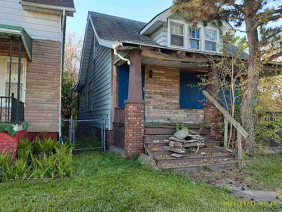 2293 Elmhurst