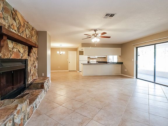 3rd image of 1266 Bentley Ave