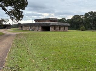 113 Brantly Dr, Forest, MS 39074