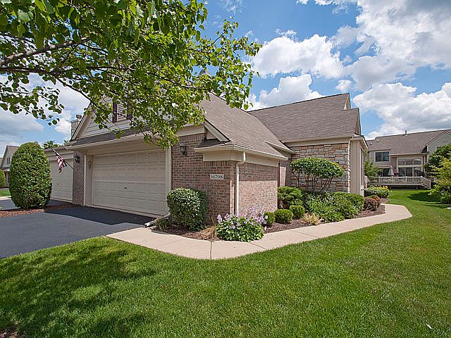 2nd image of 16798 Lochmoor Cir W