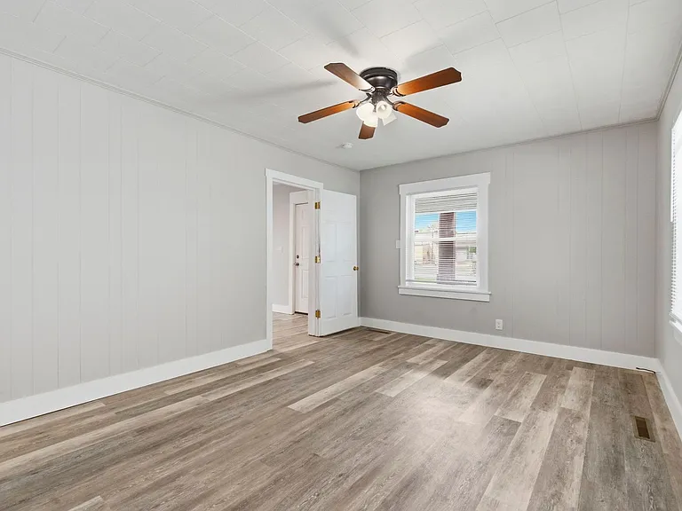 2154 E Cairo St — Photo 10