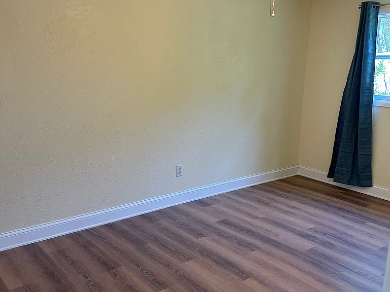8335 95th Ave — Photo 15