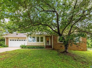124 Allenwood Dr, Huntsville, AL 35811