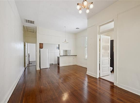 3rd image of 1829 Valence St #B