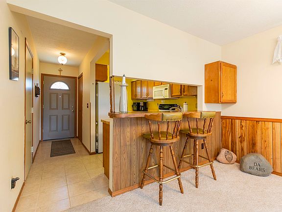 4th image of 1410 Berkley Cir