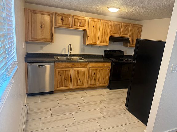 4th image of 2698 Milo Dr #1