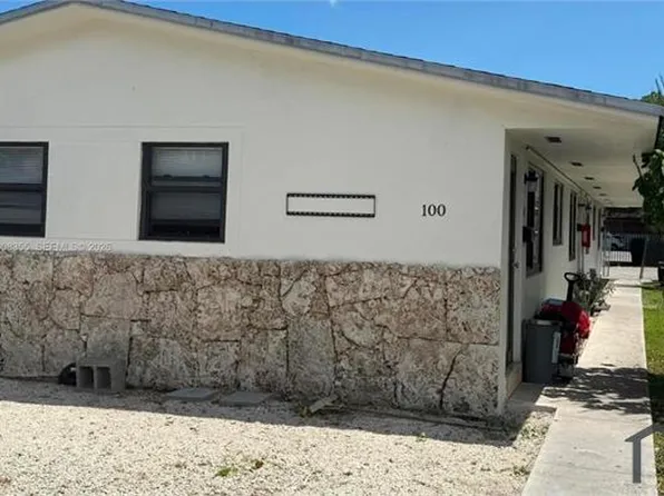 100 SW 6th St #3, Homestead, FL 33030