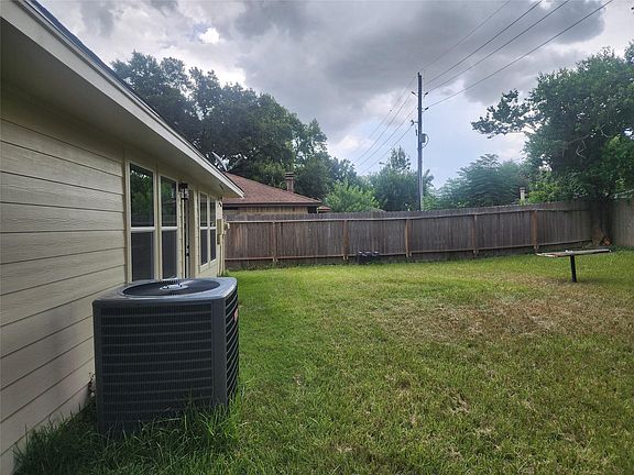2nd image of 10115 Mill Shadow Dr