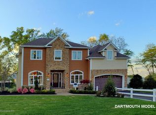 14 Manzo Ct, Tinton Falls, NJ 07724
