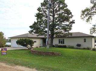 127148 W Shore Dr, Aberdeen, SD 57401